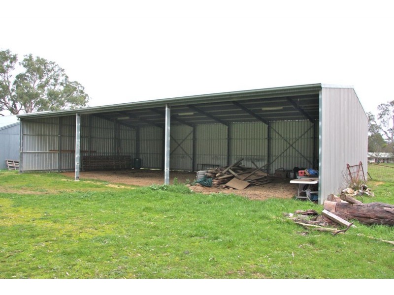 205 Capelthornes Road, Langkoop VIC 3318