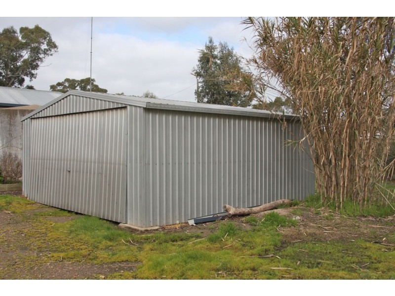 208-210 Elizabeth St, Edenhope VIC 3318