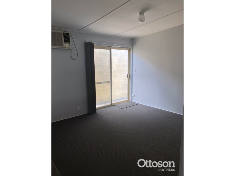 16 Railway Terrace, Beachport SA 5280