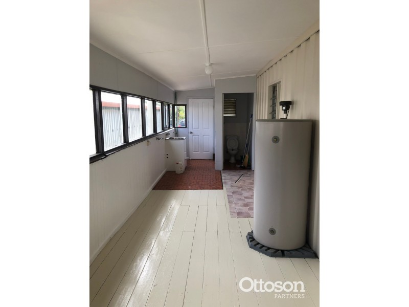 16 Railway Terrace, Beachport SA 5280