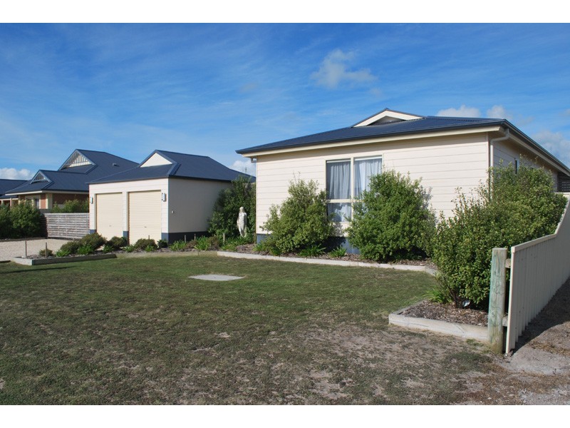 17 Peter McQueen Avenue, Robe SA 5276