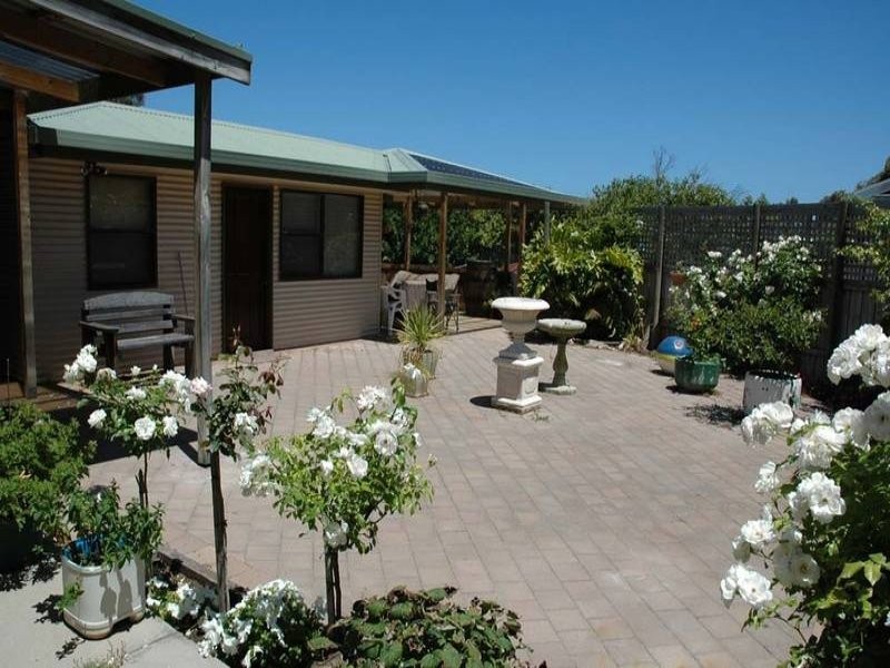 16 Harold Street, Robe SA 5276