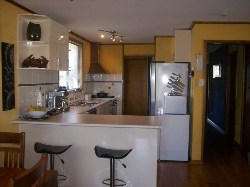 68 Railway Terrace, Beachport SA 5280