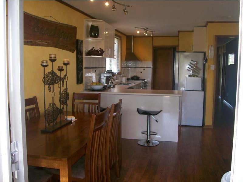 68 Railway Terrace, Beachport SA 5280