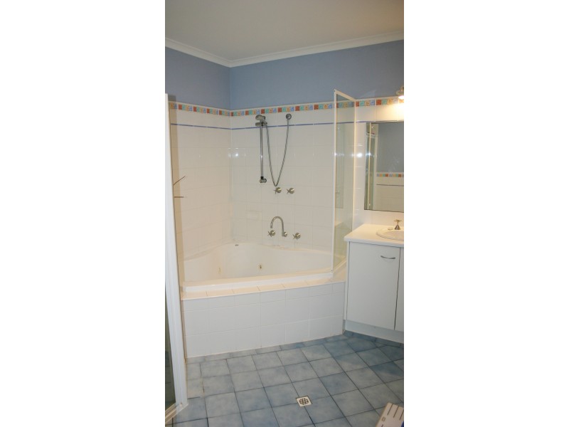 2-32 Lord Syleham Street, Robe SA 5276