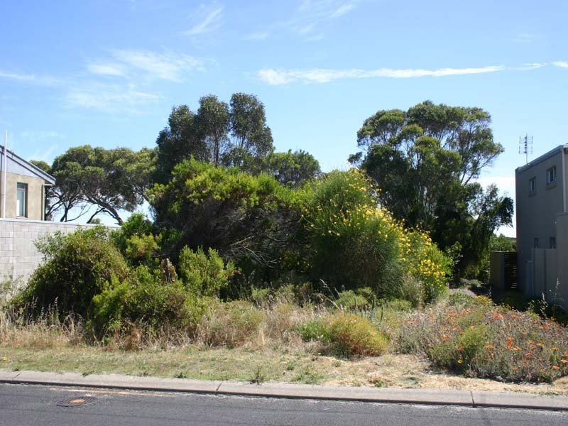 12 Woolundry Road, Robe SA 5276