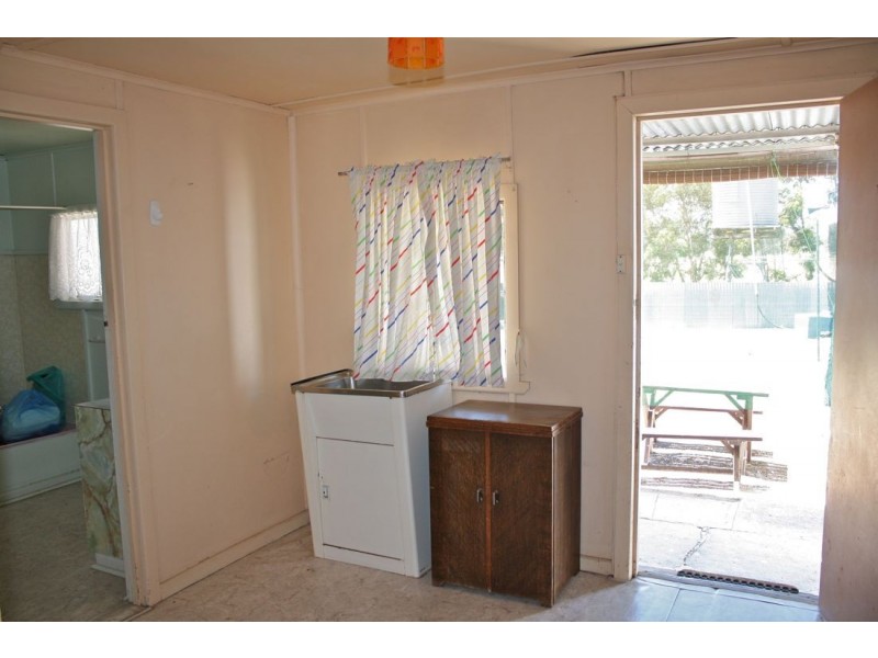 4 Railway Terrace, Frances SA 5262