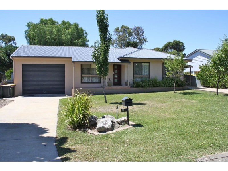 15 Lochiel Avenue, Naracoorte SA 5271