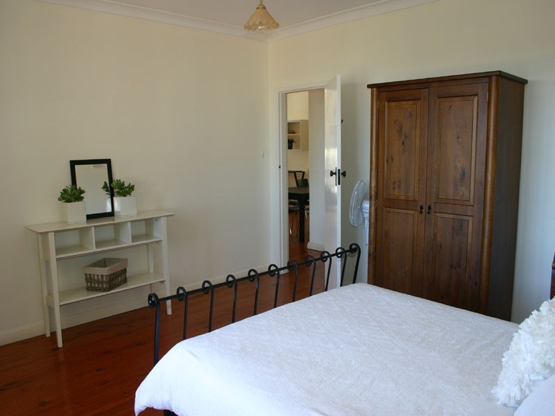 34 Smillie Street, Robe SA 5276