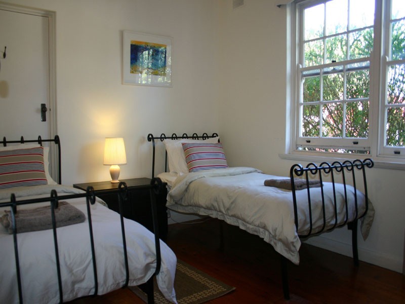 34 Smillie Street, Robe SA 5276