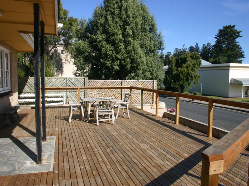 34 Smillie Street, Robe SA 5276