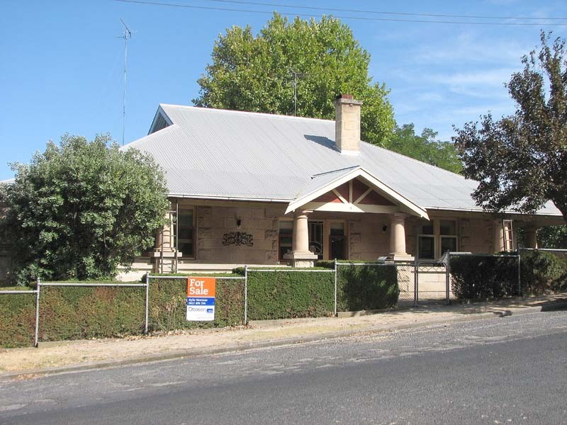 8 Pearson Street, Naracoorte SA 5271