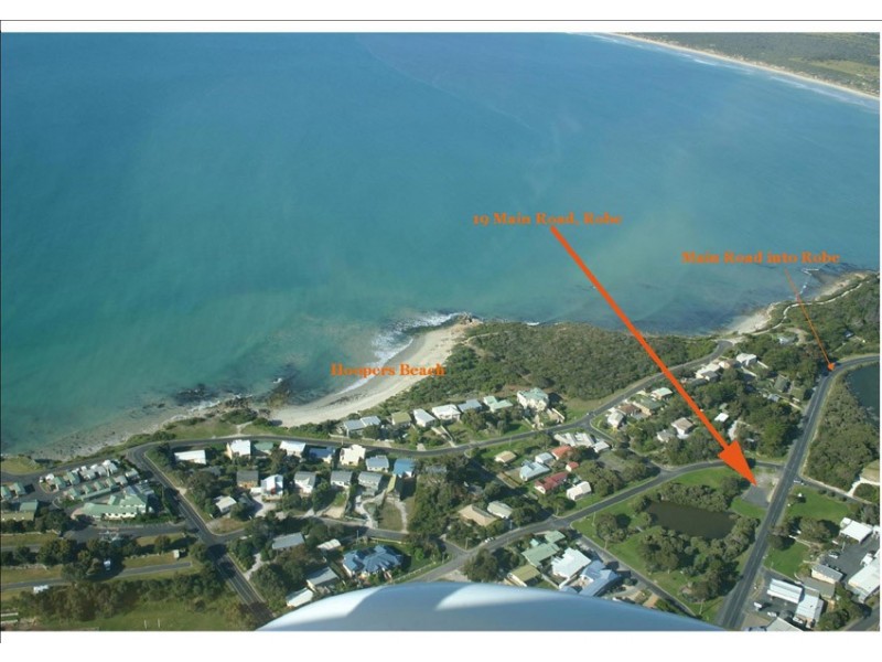 19 Main Road, Robe SA 5276