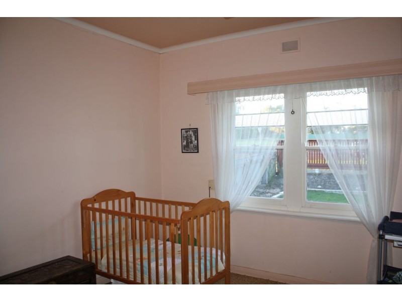 22 MacDonnell Street, Naracoorte SA 5271