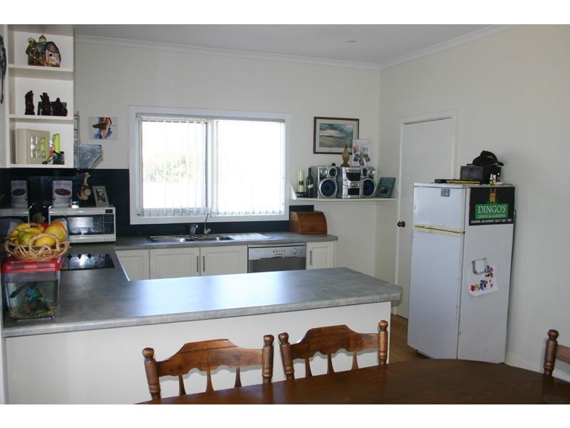 13 Thompson Road, Robe SA 5276
