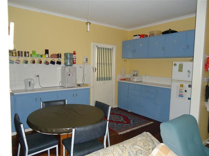 4 Sutherland Street, Beachport SA 5280