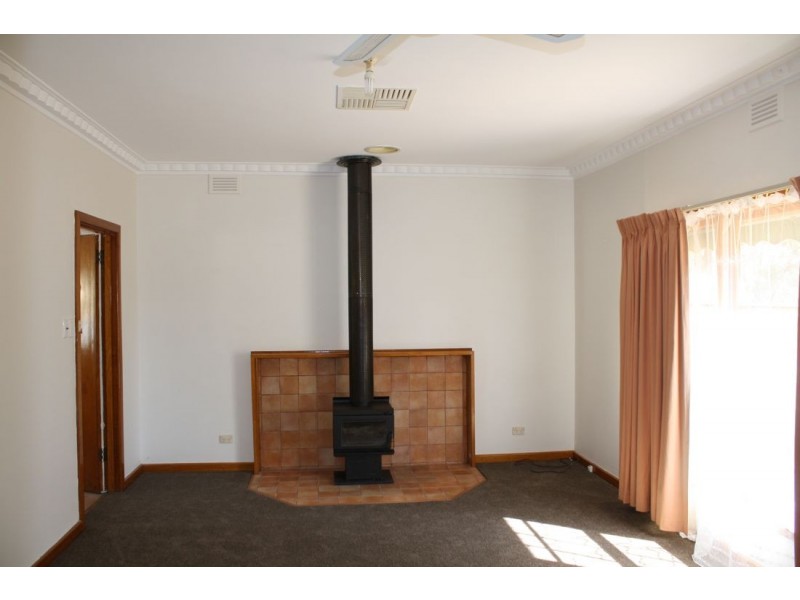 5 Laidlaw Street, Apsley VIC 3319