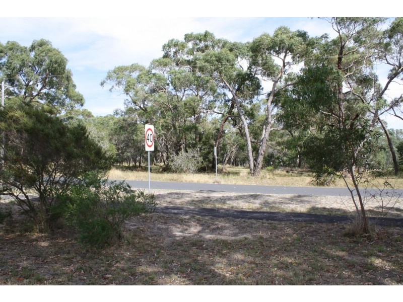 5 Laidlaw Street, Apsley VIC 3319