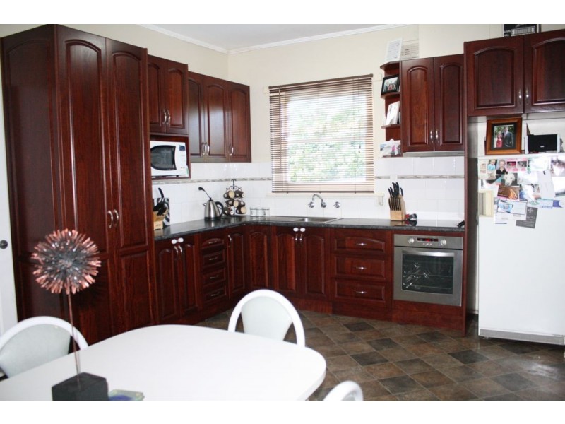 14 McLachlan Crescent, Naracoorte SA 5271