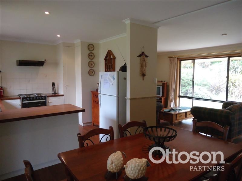7 Varcoe Street, Beachport SA 5280