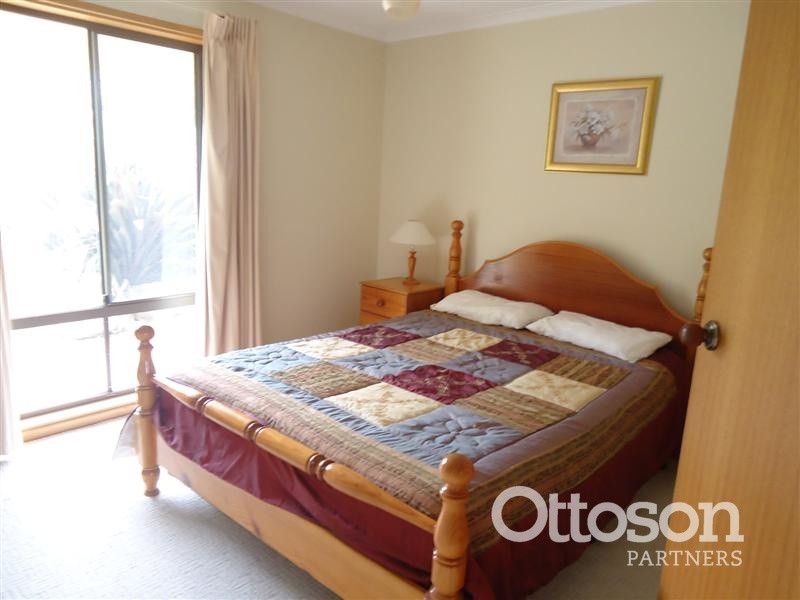 7 Varcoe Street, Beachport SA 5280