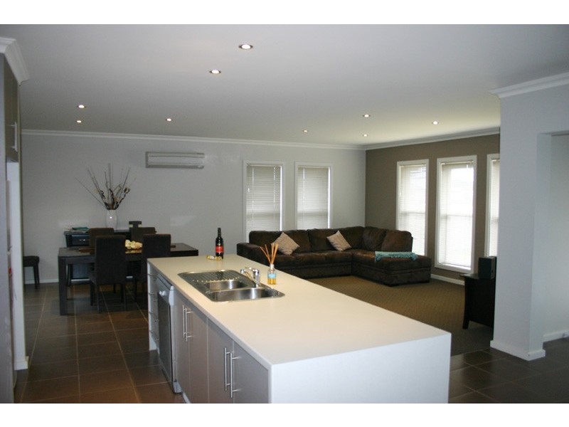 8/38 Lord Syleham Street, Robe SA 5276