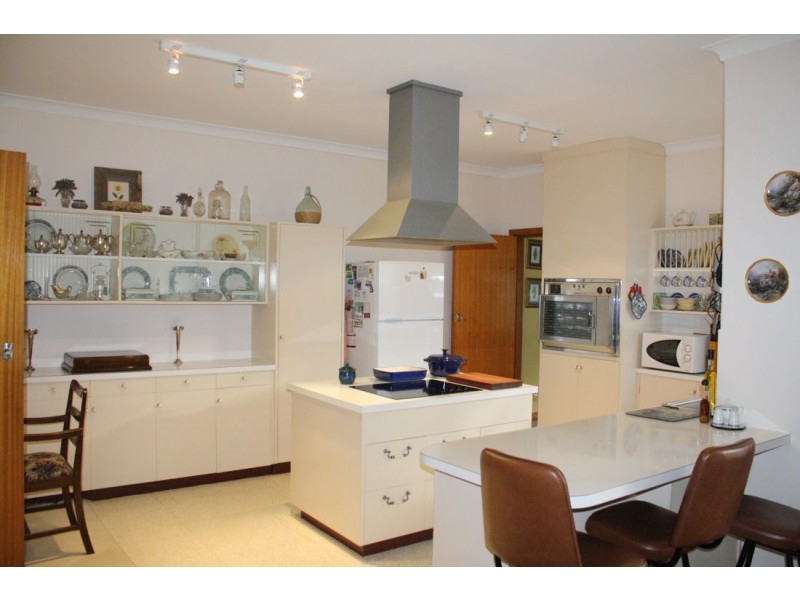 8 Memorial Drive, Naracoorte SA 5271