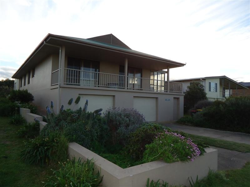 32 Beach Road, Beachport SA 5280