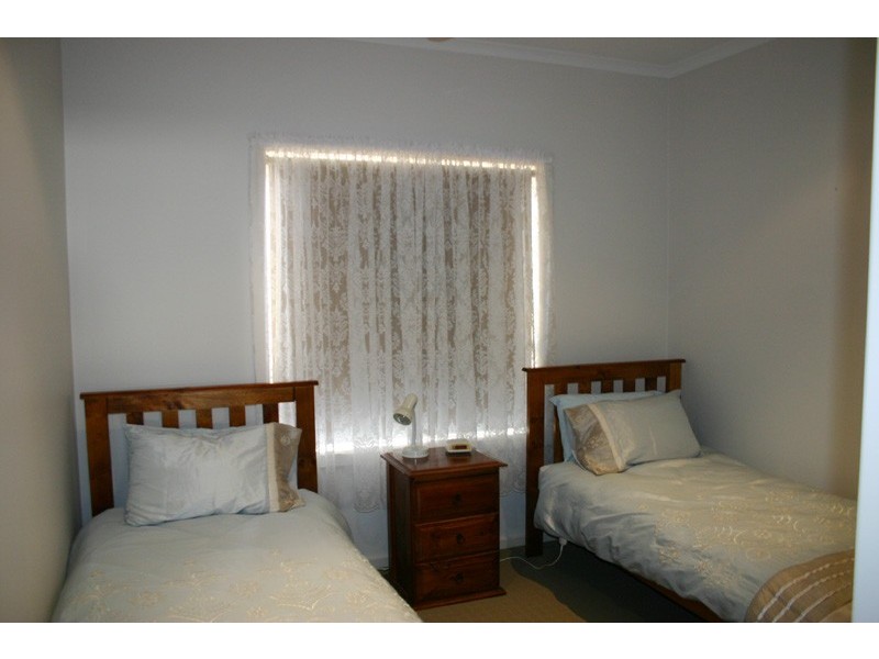 21 Lakeside Terrace, Robe SA 5276