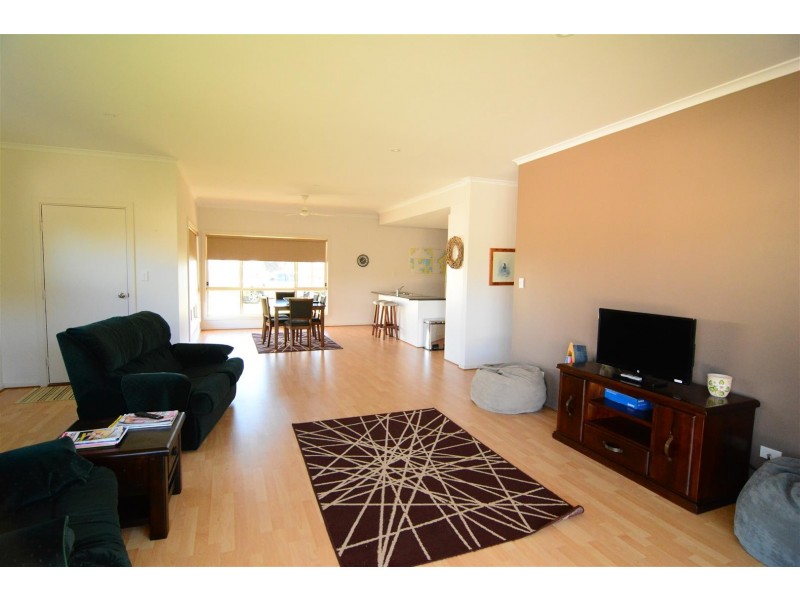 21 Lakeside Terrace, Robe SA 5276