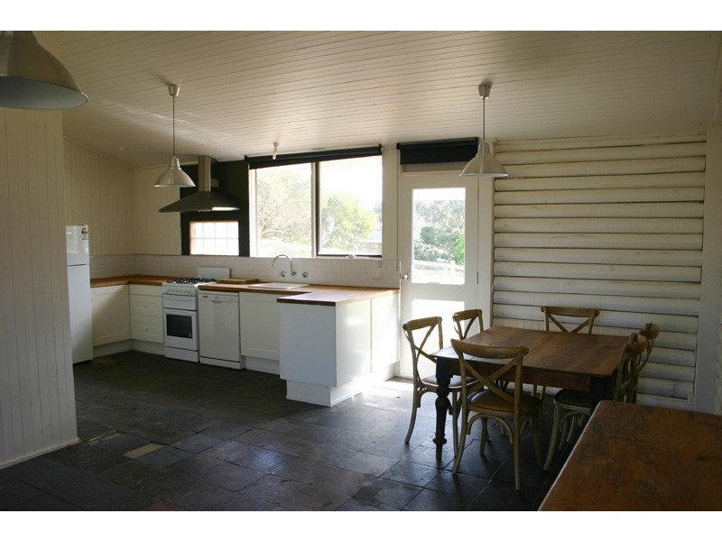 7 Woolundry Road, Robe SA 5276