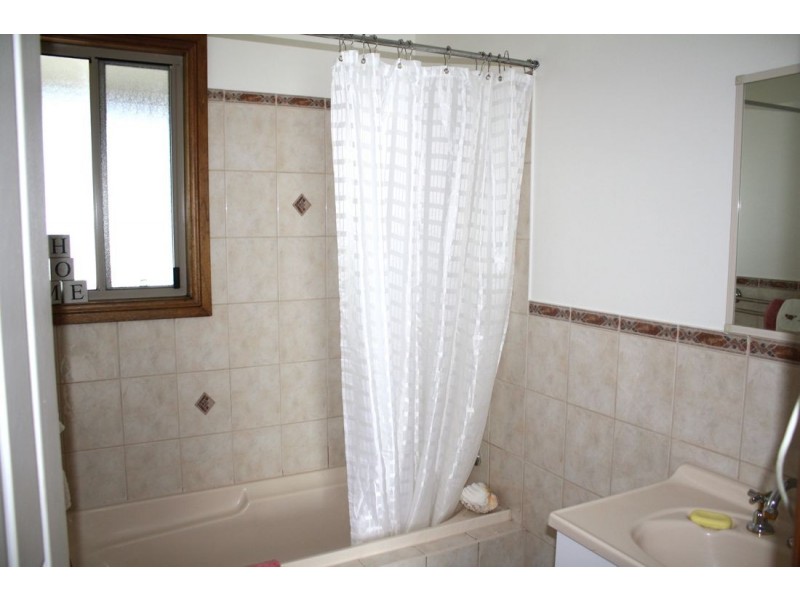 7 Davison Street, Naracoorte SA 5271