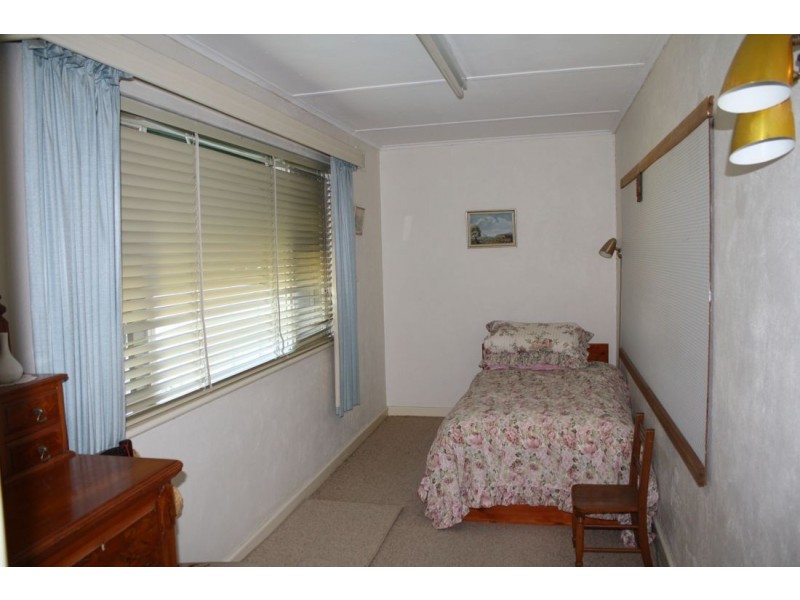 32 Memorial Drive, Naracoorte SA 5271