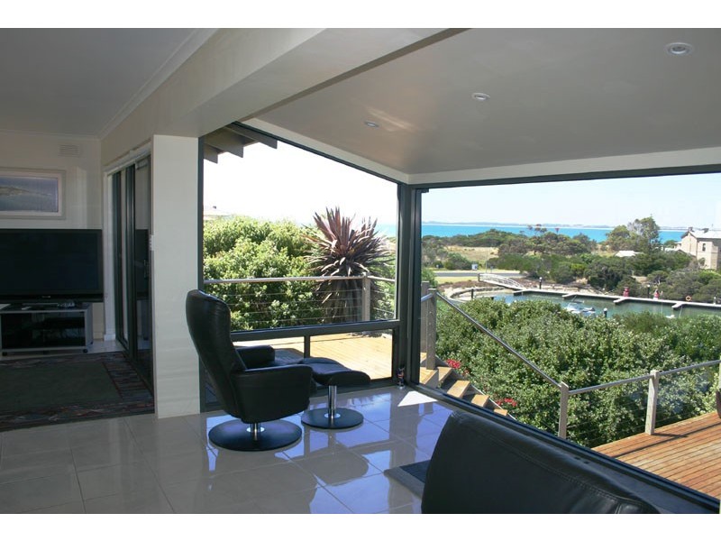 19 Lake Road, Robe SA 5276