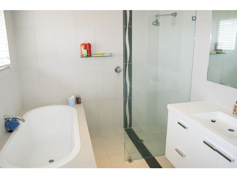 19 Lake Road, Robe SA 5276