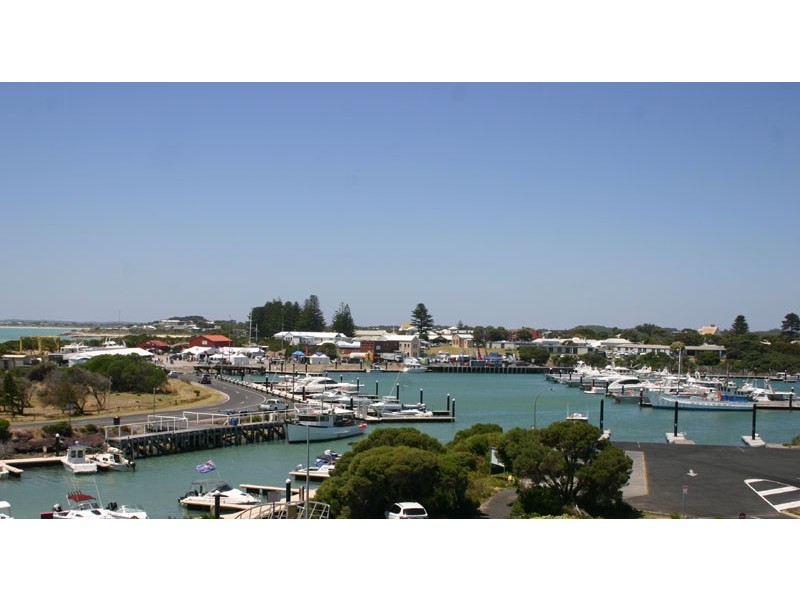 19 Lake Road, Robe SA 5276