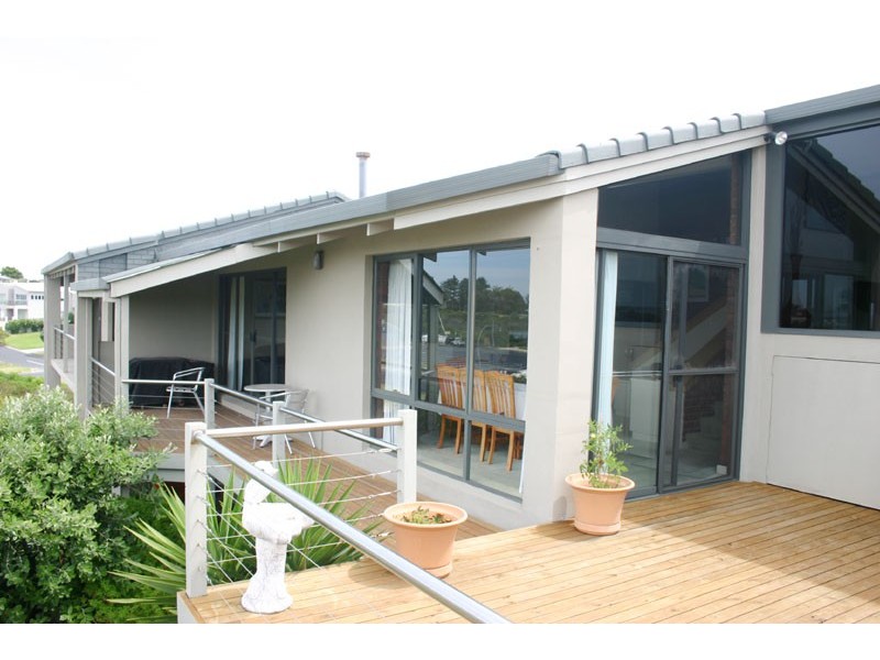 19 Lake Road, Robe SA 5276