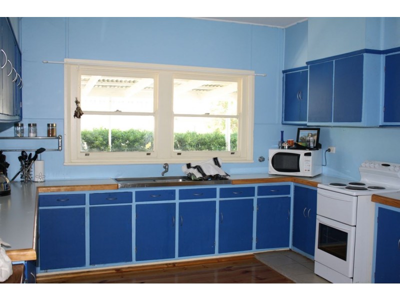 31 Wallace Street, Apsley VIC 3319