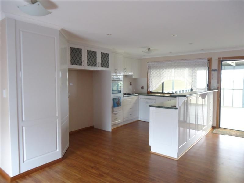 17 Sutherland Drive, Beachport SA 5280