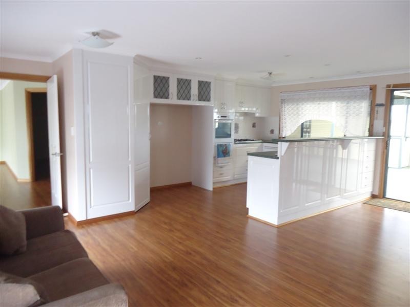 17 Sutherland Drive, Beachport SA 5280