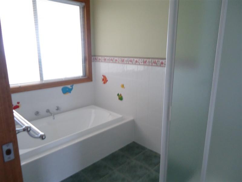 17 Sutherland Drive, Beachport SA 5280