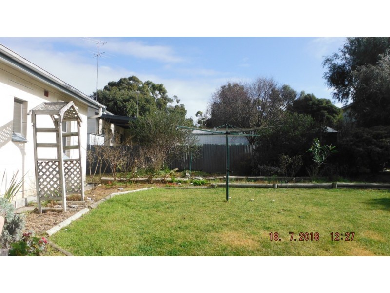 9 Guernsey Street, Naracoorte SA 5271