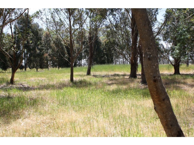 1 Langkoop Road, Langkoop VIC 3318