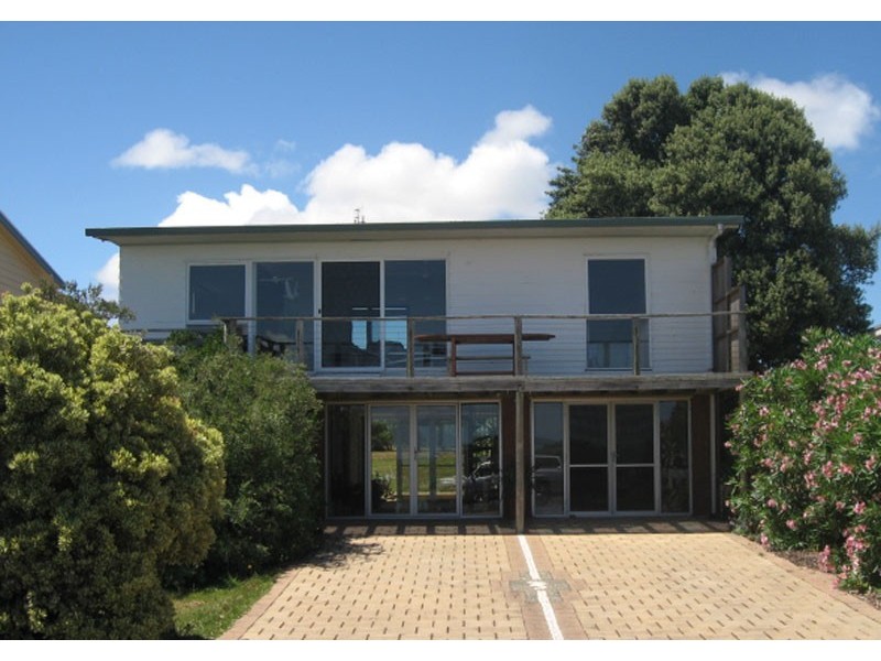 12 Esplanade, Robe SA 5276