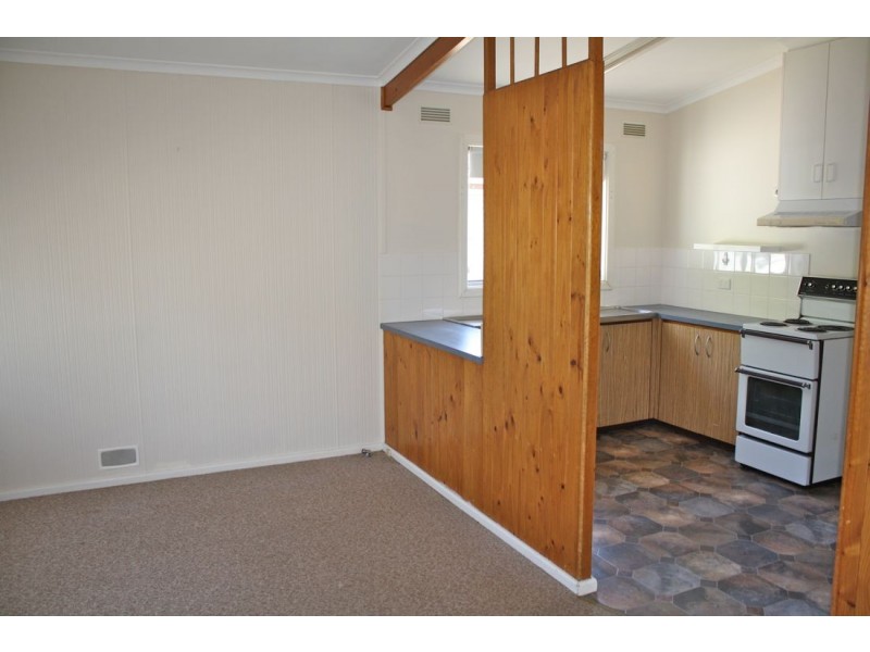 11 Moore Street, Naracoorte SA 5271