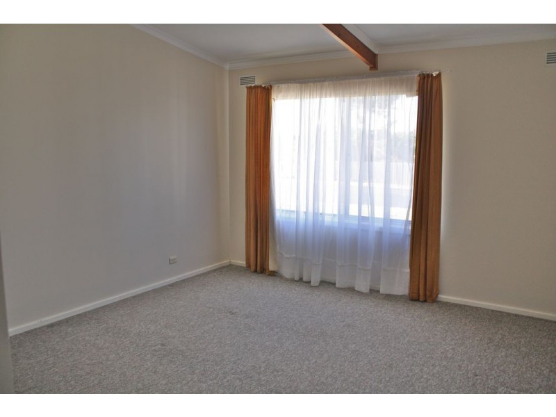 11 Moore Street, Naracoorte SA 5271