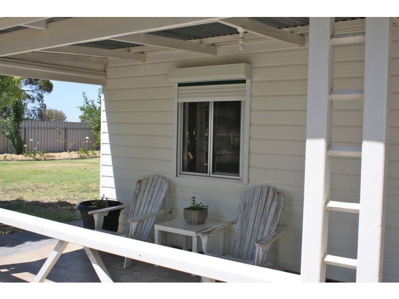 66 Arthur Street, Naracoorte SA 5271