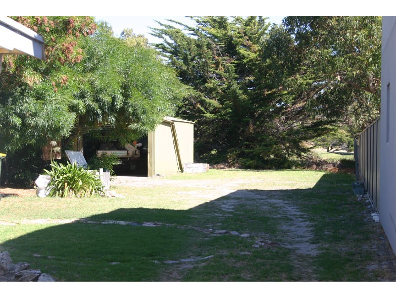 22 Lord Syleham Street, Robe SA 5276
