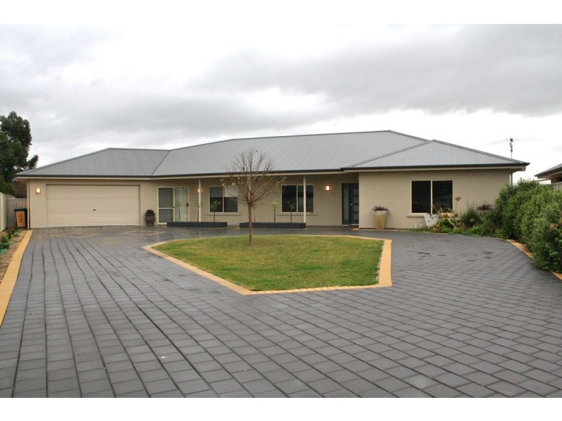 22 Federation Drive, Naracoorte SA 5271