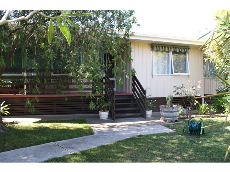 6 Wardle Crescent, Naracoorte SA 5271